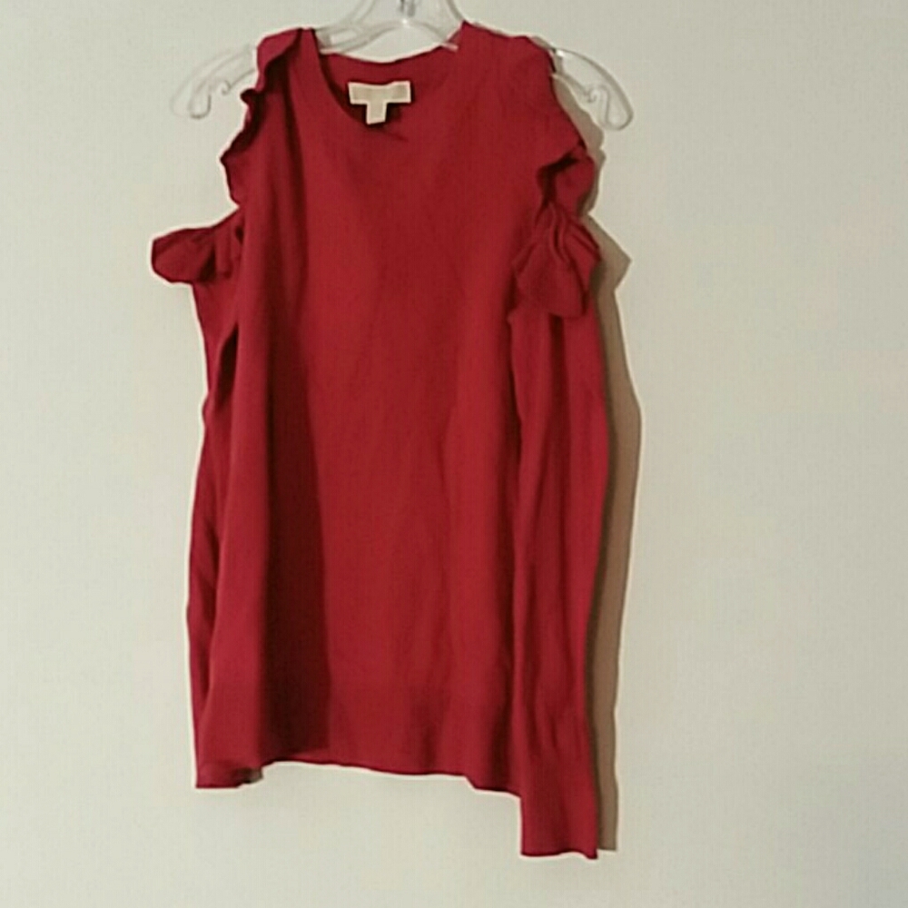 M Michael Kors cold shoulder top L red nwt